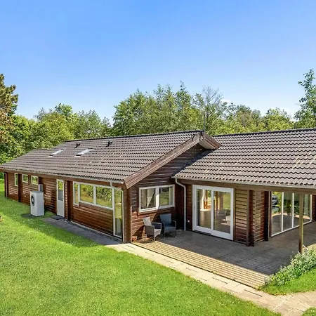 Holiday home 3 Bedroom Beautiful In