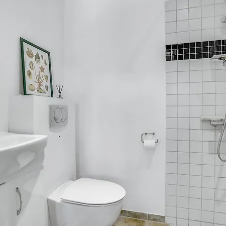 Three-bedroom In Holiday home *