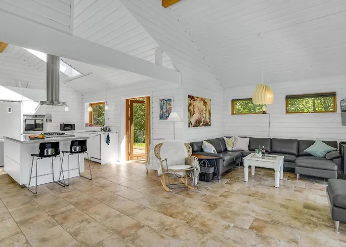 Three-bedroom In Fårevejle