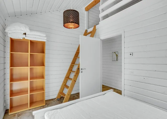 Сasa de vacaciones Three-bedroom In *