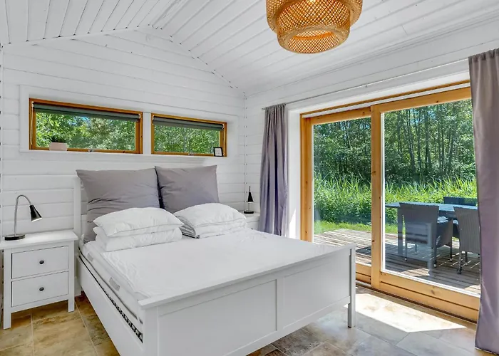 Сasa de vacaciones Three-bedroom In *